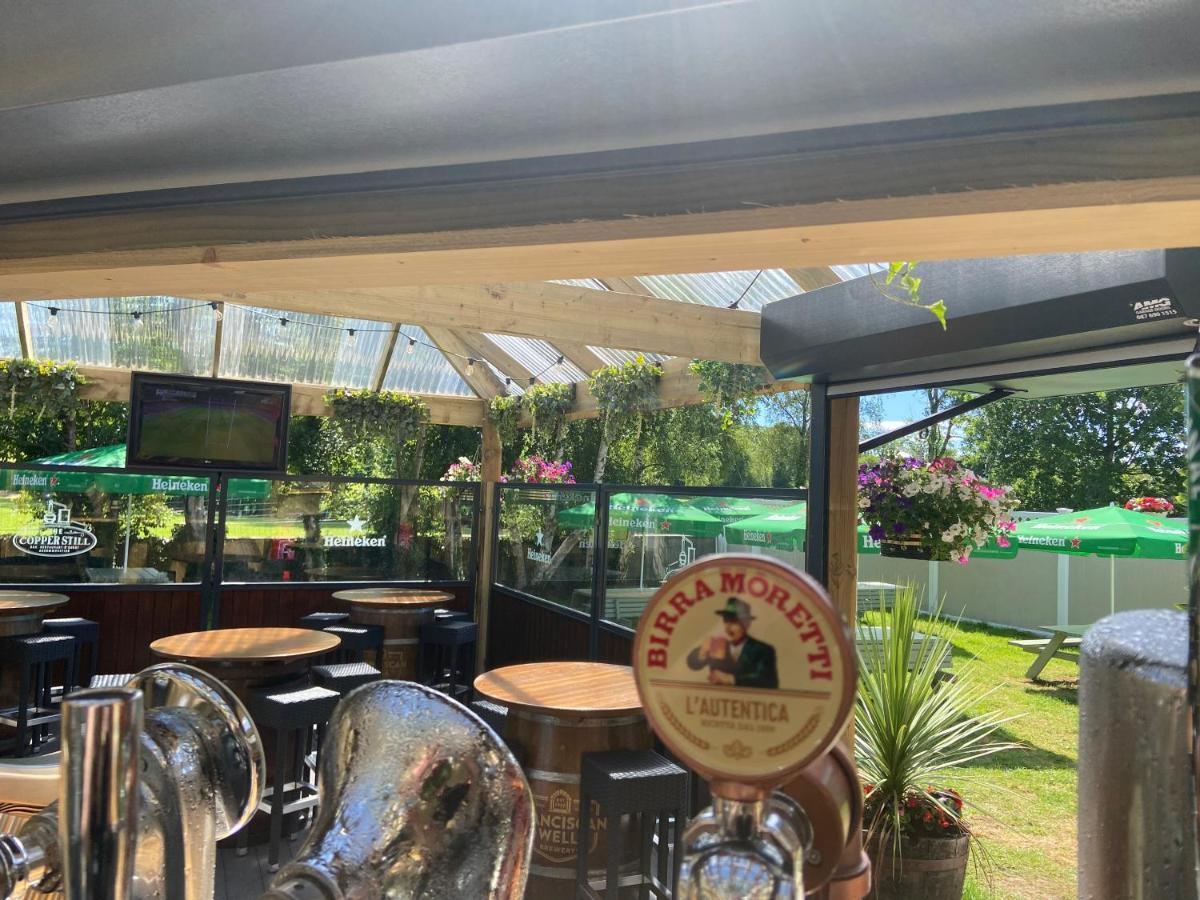 The Copper Still Bar Restaurant & Boutique Rooms Dromod 外观 照片