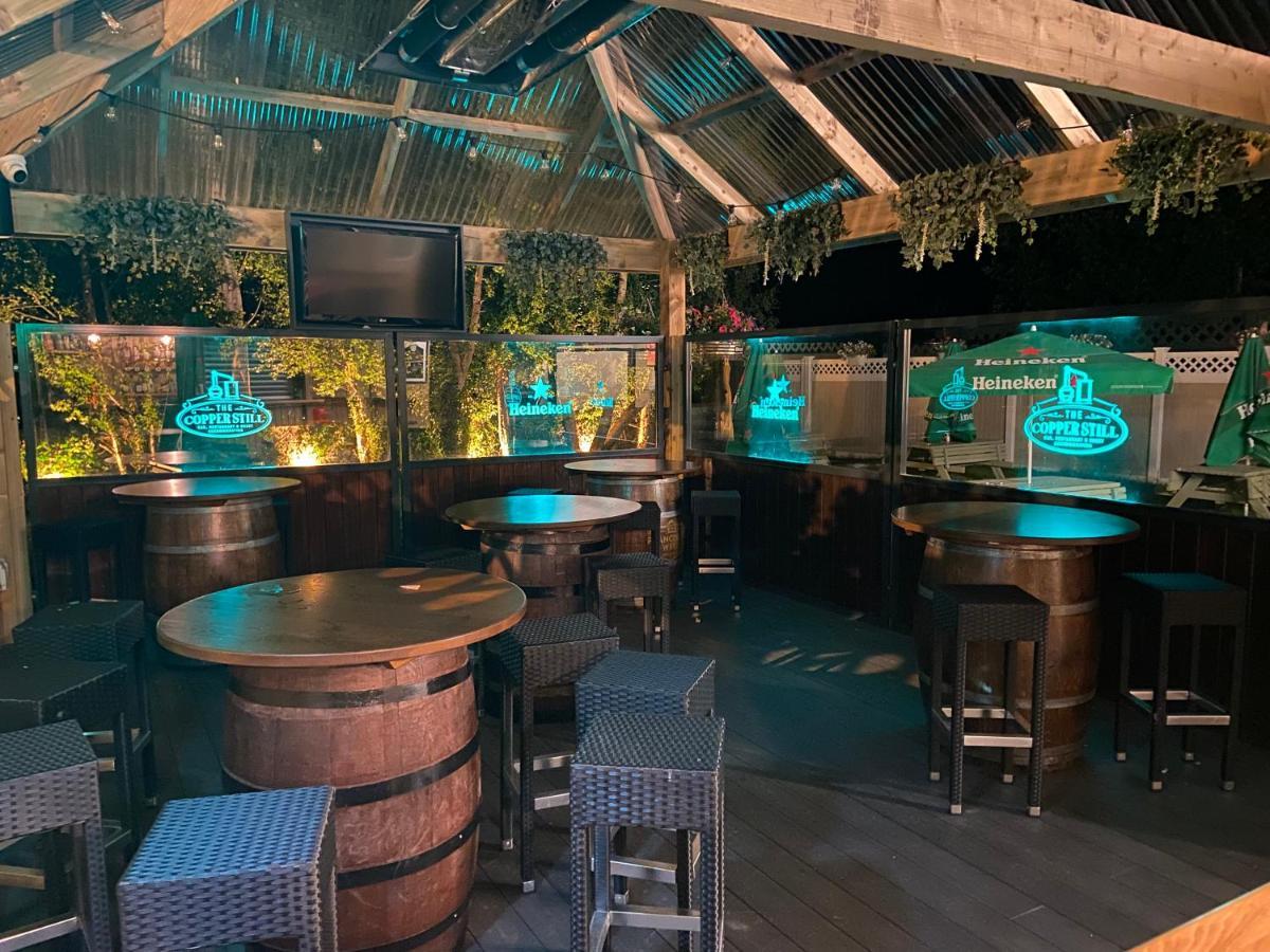 The Copper Still Bar Restaurant & Boutique Rooms Dromod 外观 照片