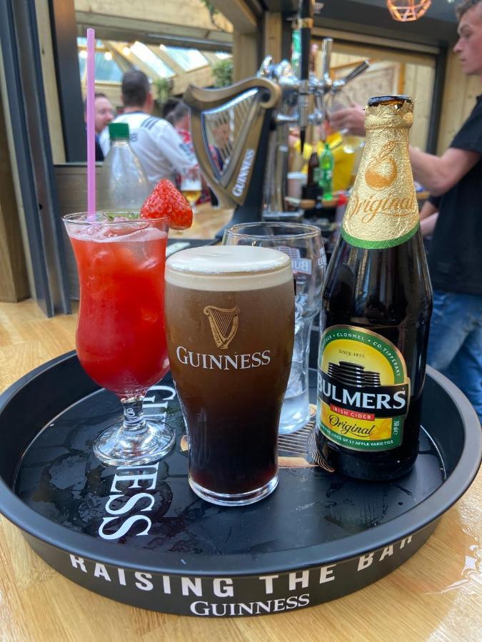 The Copper Still Bar Restaurant & Boutique Rooms Dromod 外观 照片