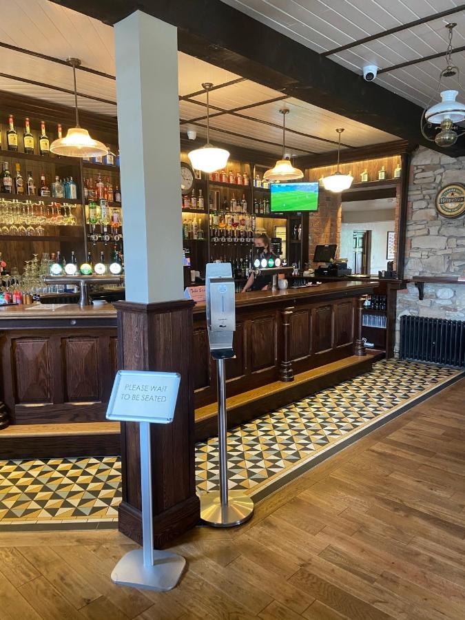 The Copper Still Bar Restaurant & Boutique Rooms Dromod 外观 照片