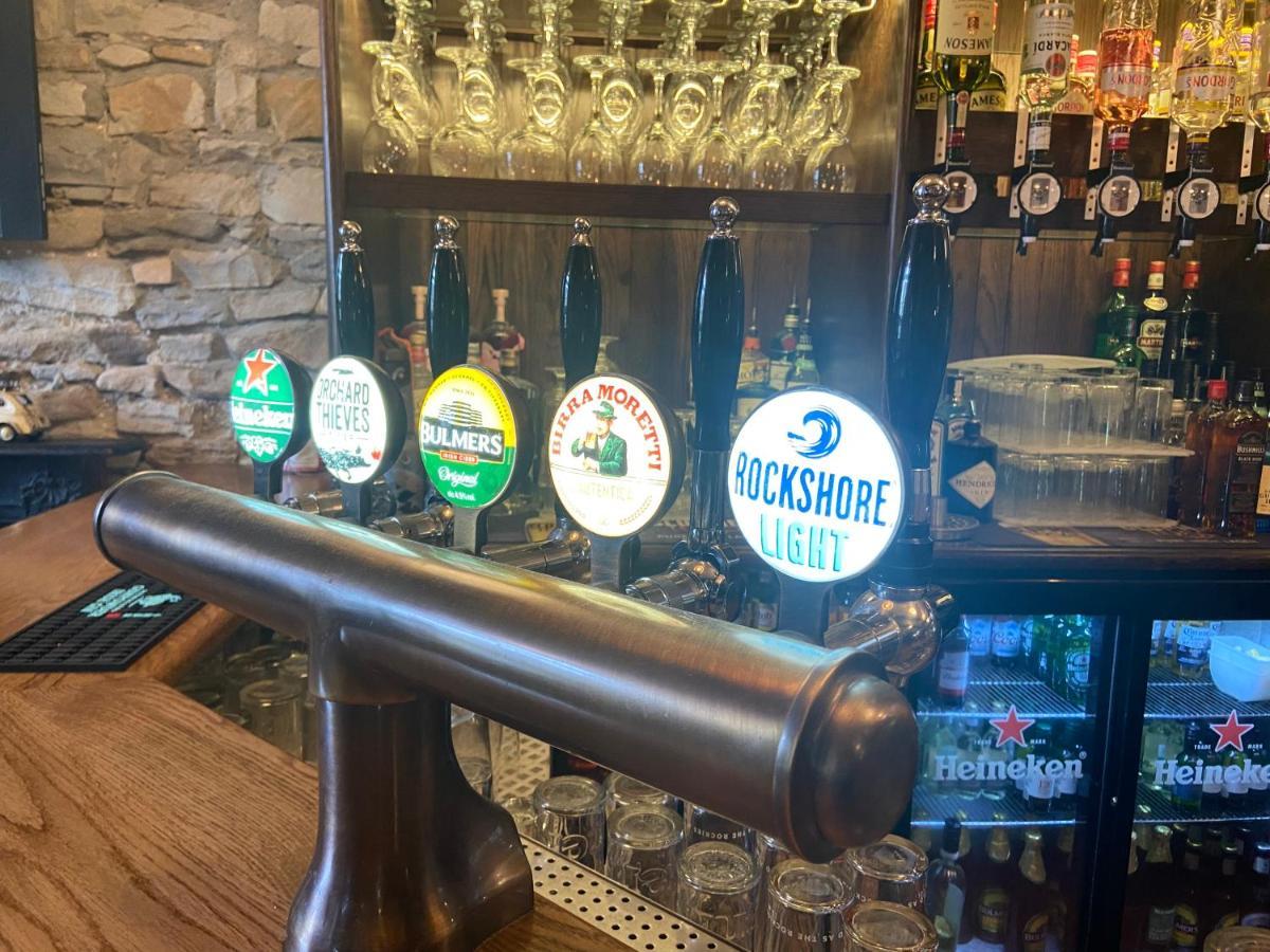 The Copper Still Bar Restaurant & Boutique Rooms Dromod 外观 照片