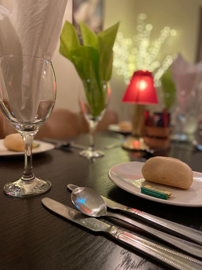 The Copper Still Bar Restaurant & Boutique Rooms Dromod 外观 照片