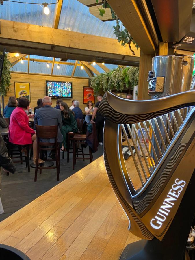 The Copper Still Bar Restaurant & Boutique Rooms Dromod 外观 照片