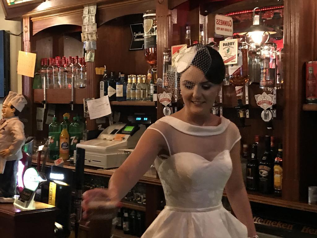 The Copper Still Bar Restaurant & Boutique Rooms Dromod 外观 照片